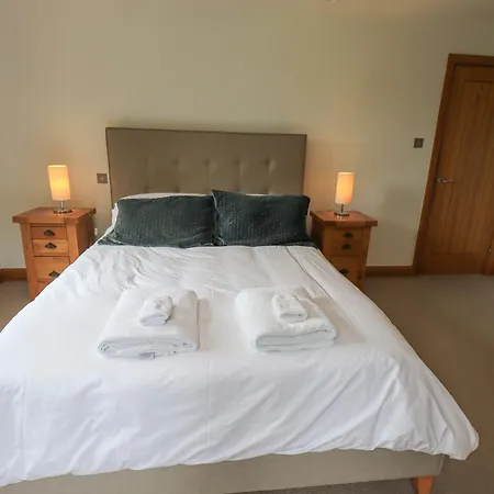 Holiday home Bracken Ground *